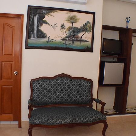 Martha'S Guesthouse San Ignacio Bagian luar foto