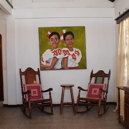 Martha'S Guesthouse San Ignacio Bagian luar foto