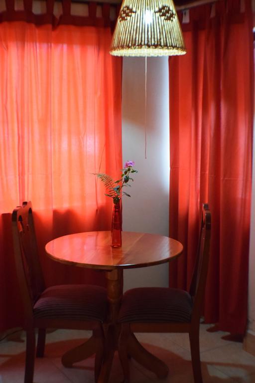 Martha'S Guesthouse San Ignacio Bagian luar foto