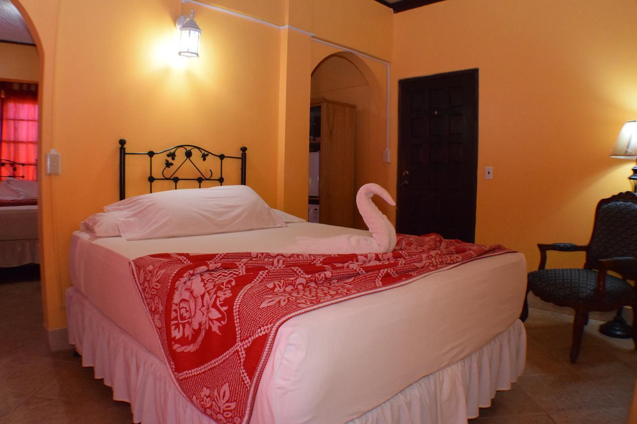 Martha'S Guesthouse San Ignacio Ruang foto